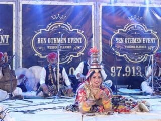 Le groupe de chant et de danse folkloriques indien